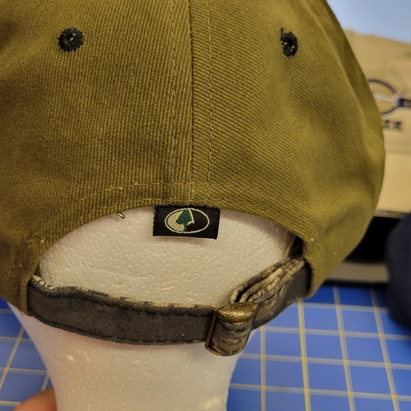 Mossy Oak Hilton Enterprises Camo & Green Adjustable Cap Hat - Picture 3 of 8